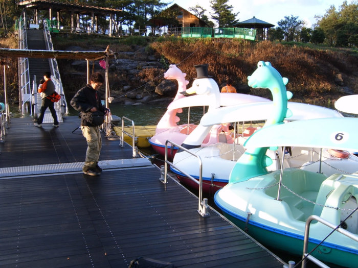 If only we'd remembered to bring OUR top-hats!