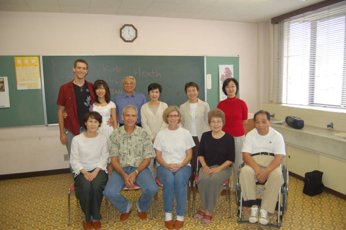 Choki-san, the teacher and my friend, is the older woman wearing black in the front row.