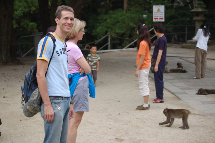 observing_the_monkeys