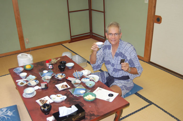 ryokan_traditional_breakfast_2